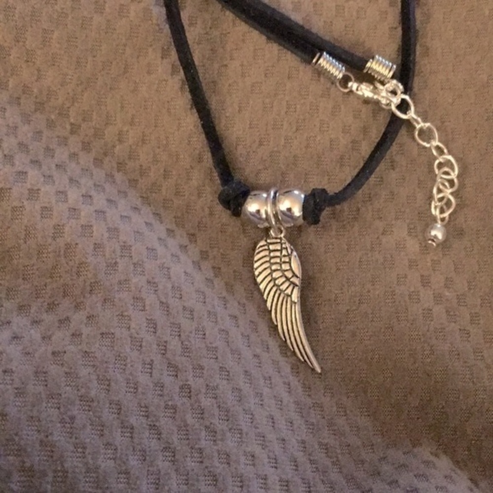 Angel protection Wings with 20" leather chain